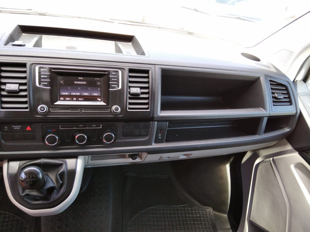 Repair of Screens and Radios for Volkswagen WG8