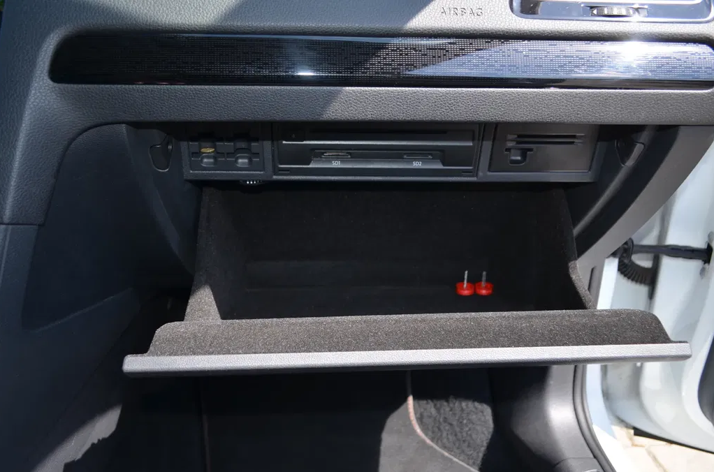Module in the glovebox